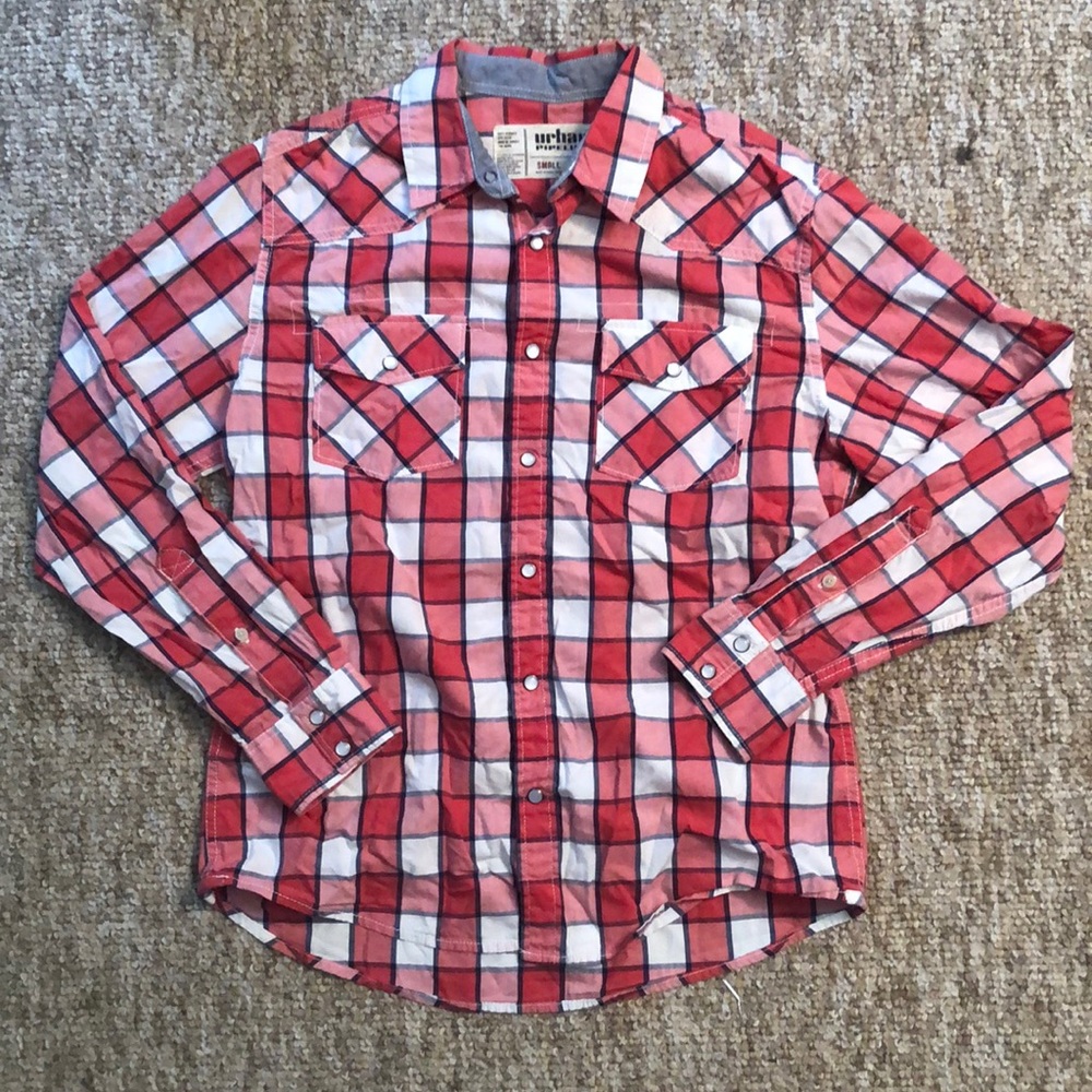 Men’s Small Urban Pipeline Button Down